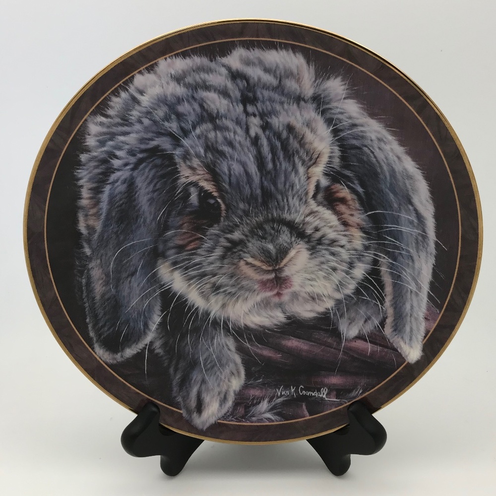 Bradford Exchange Bunny Tales Plate "Sweet Cheeks"